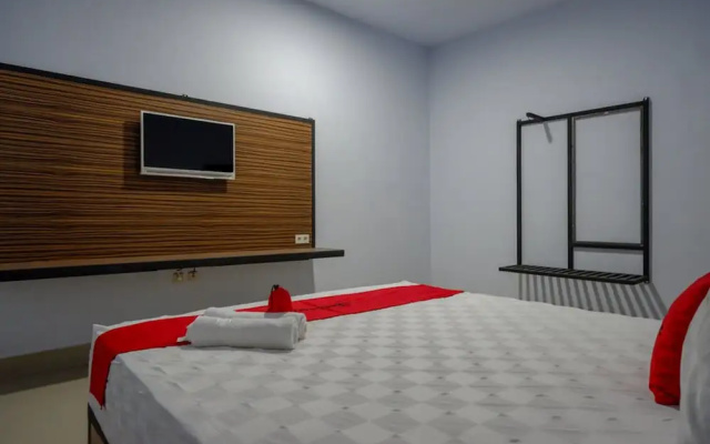 Hotel Viranza by RedDoorz