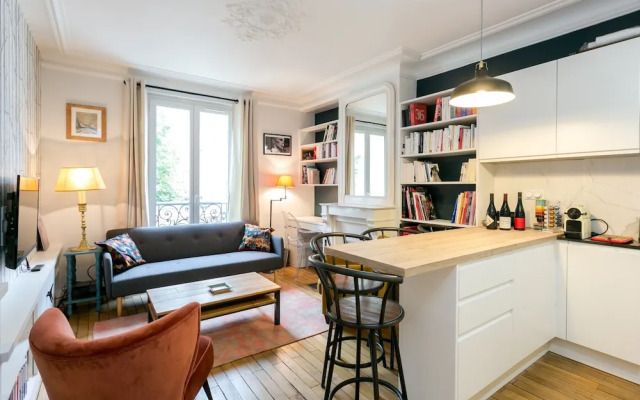 Charming 2 Bedroom Property Near Montparnasse