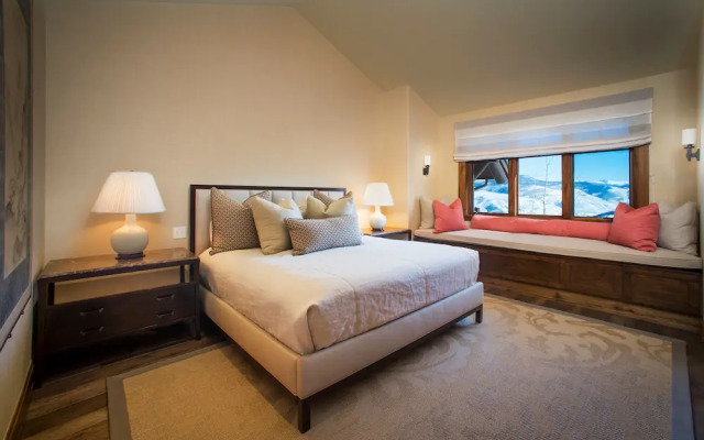 Horizon Pass Lodge