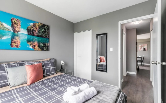 2BR Apartment- Near DT Hamilton With Netflix