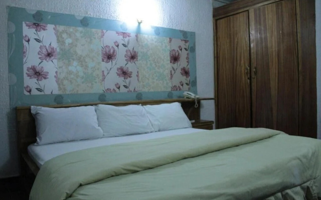 Yaban Hotel