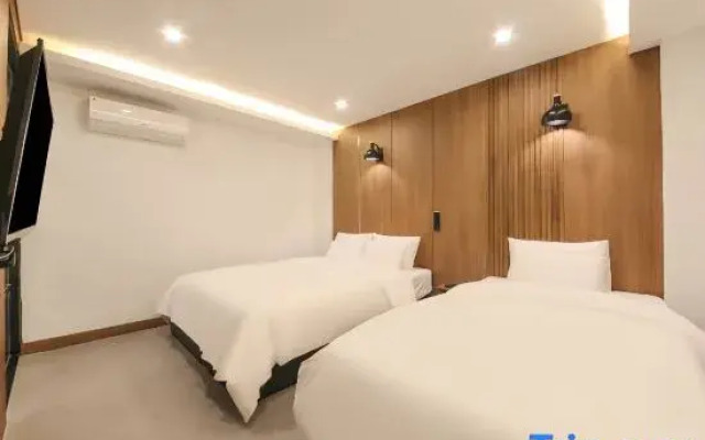 Jeonju Dana Hotel
