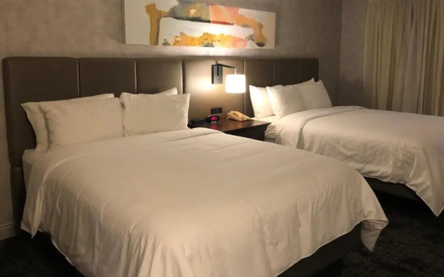 Crowne Plaza Hotel Chicago-Northbrook