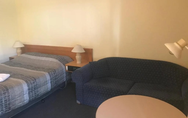 Gateway Motor Inn