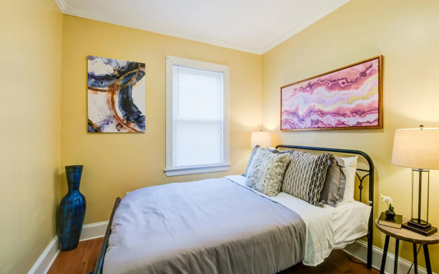 Spacious 2bd/1ba | Ashmont+Parking | 3D TOUR