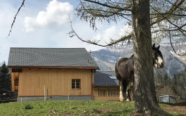Au Pr¿es Chevaux