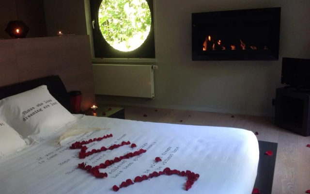 Aux 1001 Nuits suite de luxe avec spa privatif intégré