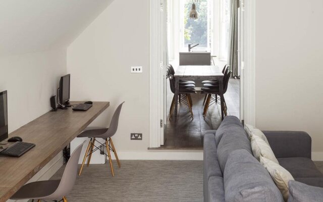 Veeve Townhouse West London