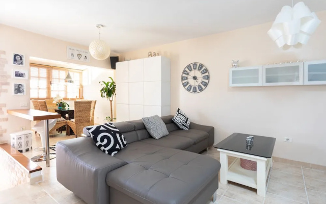 Duplex Charco del Valle with Sea View