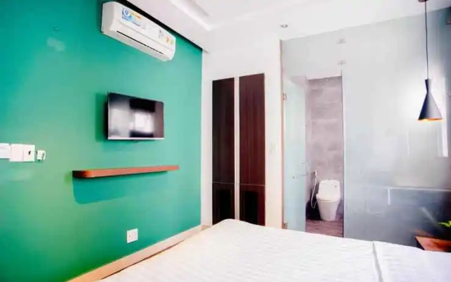 Lá Hotel Bình Tân