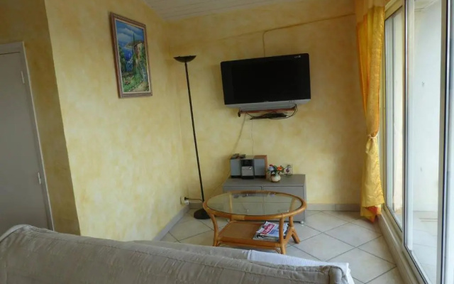 Appartement Le Lavandou, 2 pièces, 4 personnes - FR-1-308-47