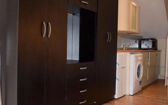 Central London Studio Apartment