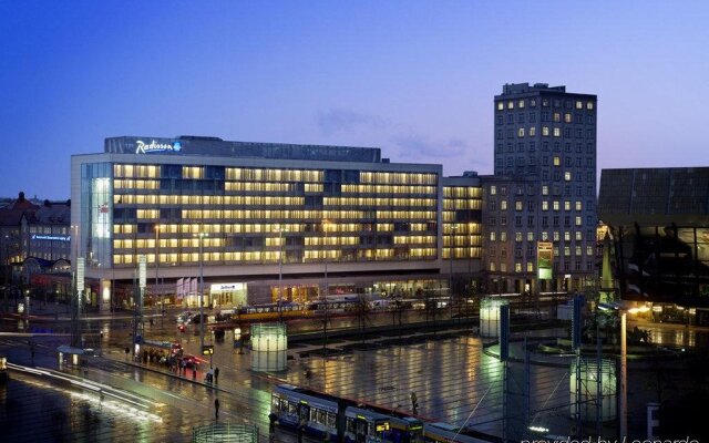 Radisson Blu Hotel, Leipzig вид на фасад