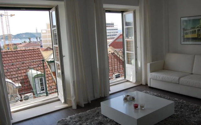 Wallis Apartments