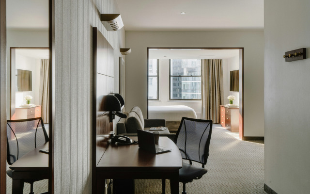River Hotel