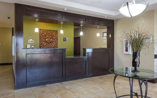 Rodeway Inn & Suites