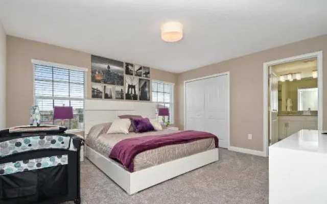 Four Bedrooms Townhome 4861