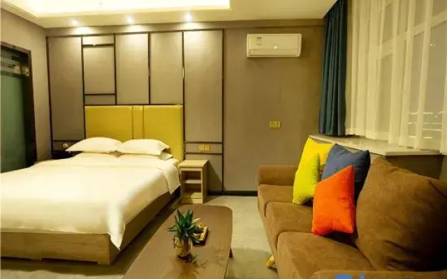 Y. Oung Hotel (Xinzheng Airport)