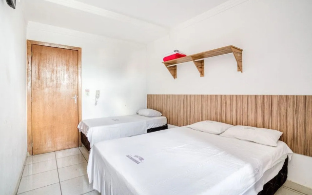 OYO Hotel Mangueira - 15 minutos do Aeroporto de Goiânia