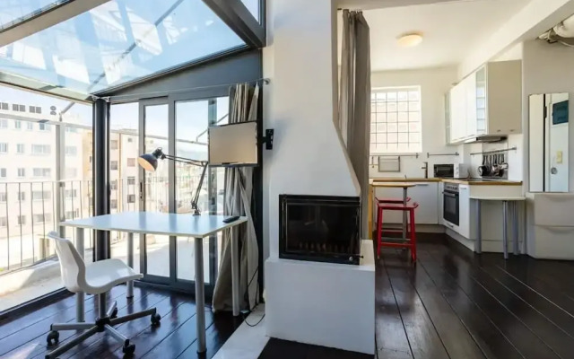 Acropolis Cozy Studio Home in the Heart of Athens