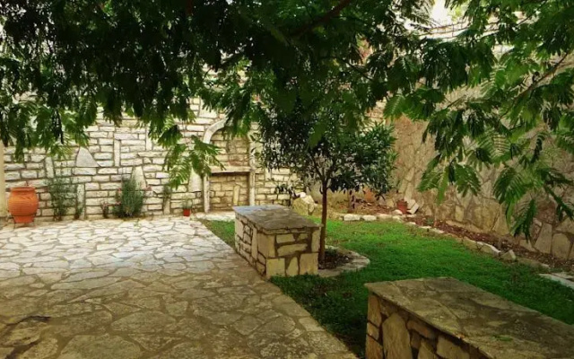 Lefkothea Apartments
