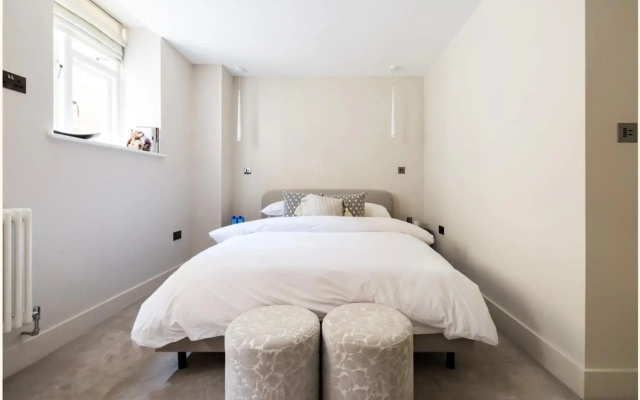 Homely and Chic 2 Bed Apartment with Garden Patio