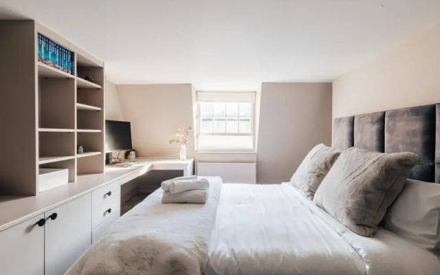 Modern Central Bath Apartment
