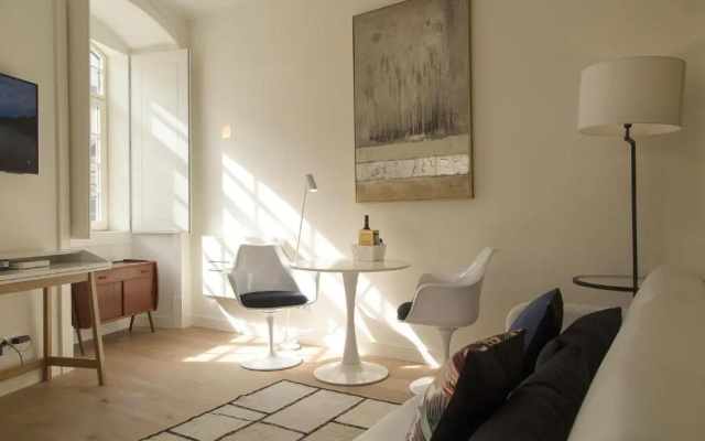 Chiado bright modern apt with ac elevator