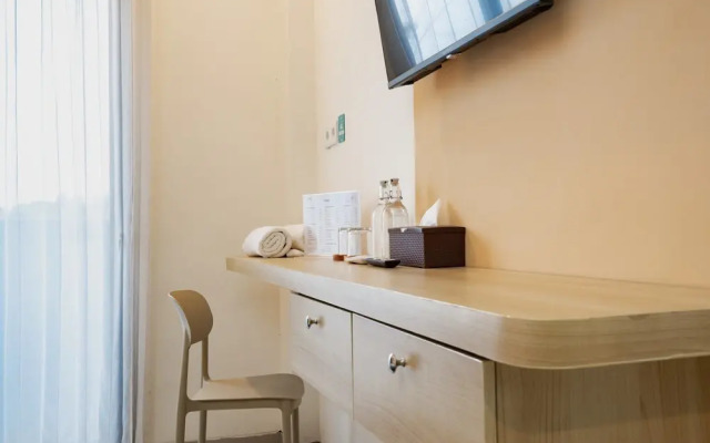 Sans Hotel Elrose Place