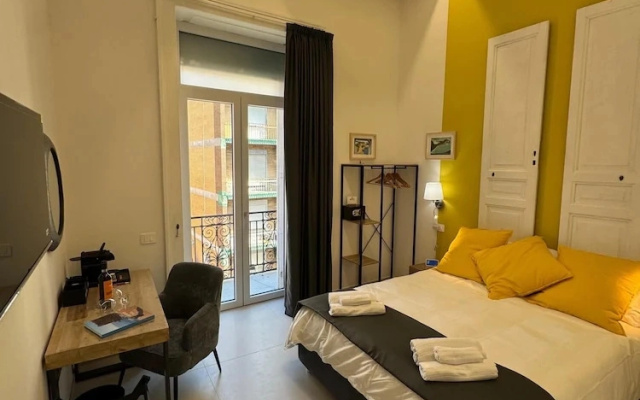 Poerio Station Rooms & Apartment