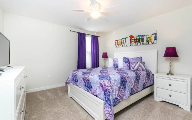 Bright & Sunny Champions Gate 8 Bedroom Villa villa