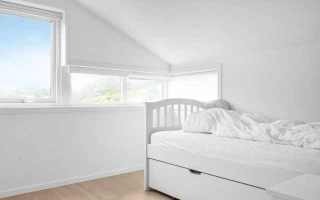 Beautiful Home in Stolmen With 4 Bedrooms and Wifi