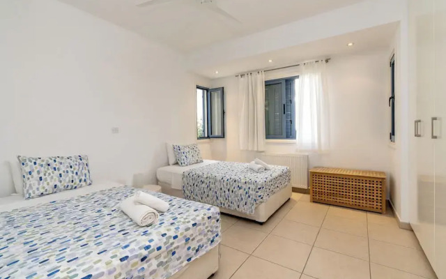 Niki Seaview Villa DPS27