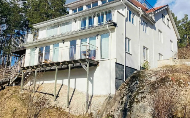 Bjurvik's Villa - Flat 3 - Business Customers Only