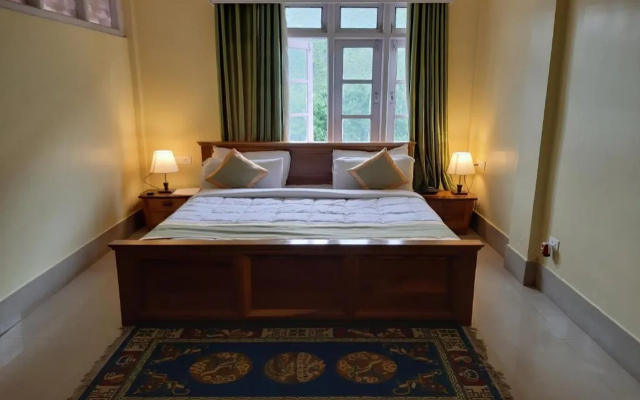 Pemaling Lords Inn Dirang