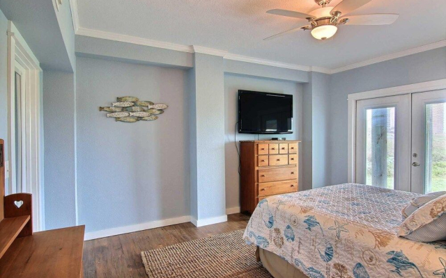 TX361 6877 - 5 Br Home