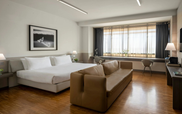 Отель Unahotels San Vitale Bologna