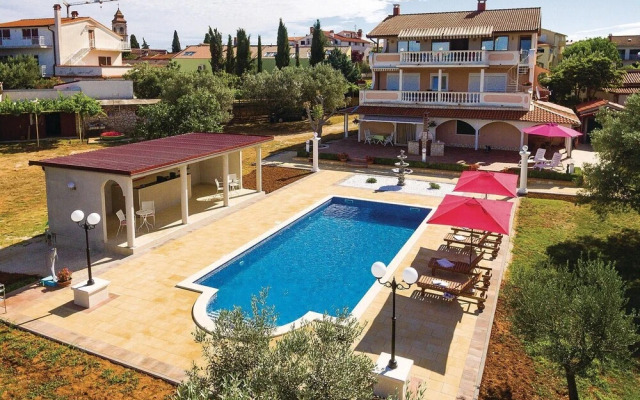 Amazing Apartment in Vodnjan With 2 Bedrooms and Outdoor Swimming Pool
