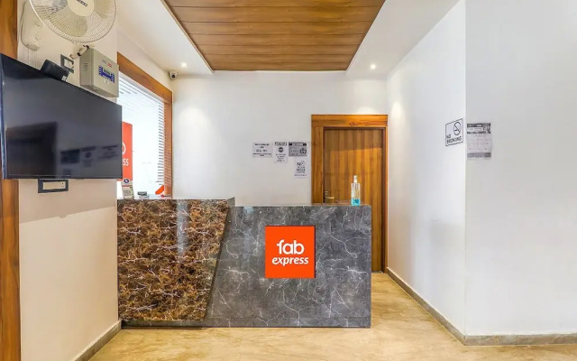 Fabexpress Global Inn New