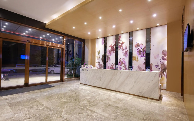 Lavande Hotel (Guangzhou Jiahe Wanggang Metro Station)