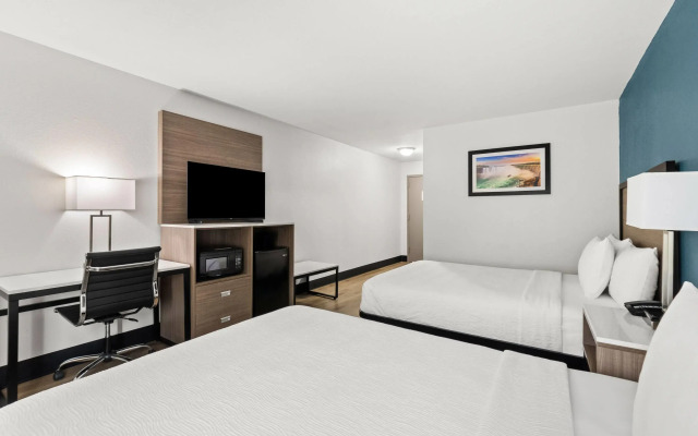 Baymont by Wyndham Batavia - Darien Lake