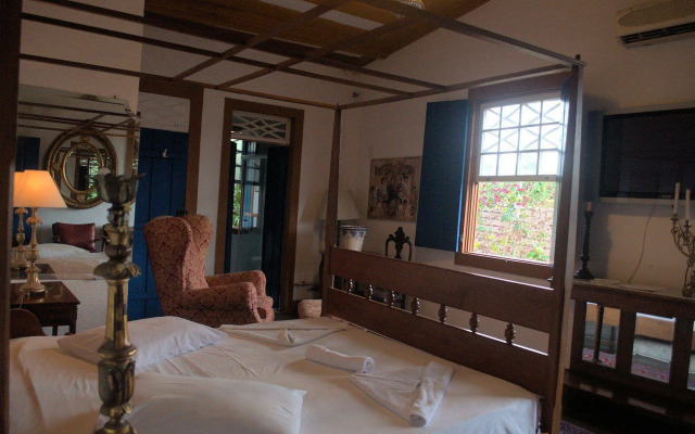 Suites Casa da Colonia