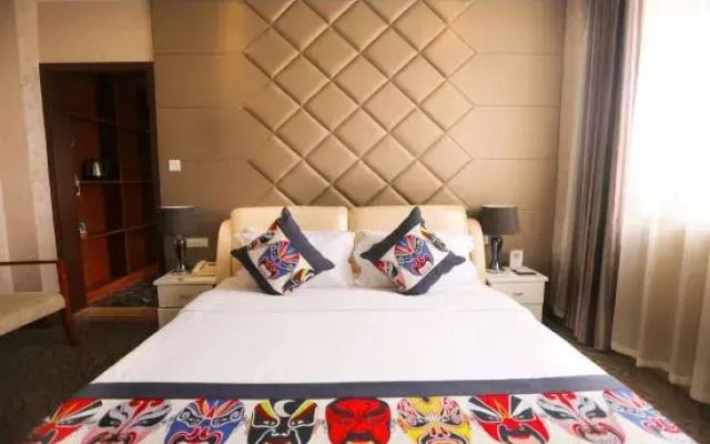 Donghua Hotel Bazhong