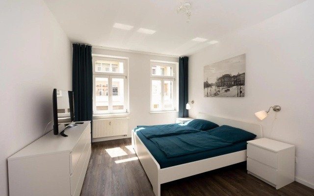 L.E. Home