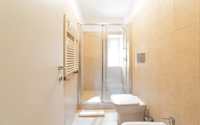Roomy Apartment X6 close to Subway!
