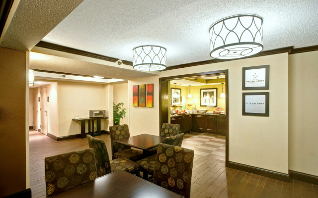 Hampton Inn College Station