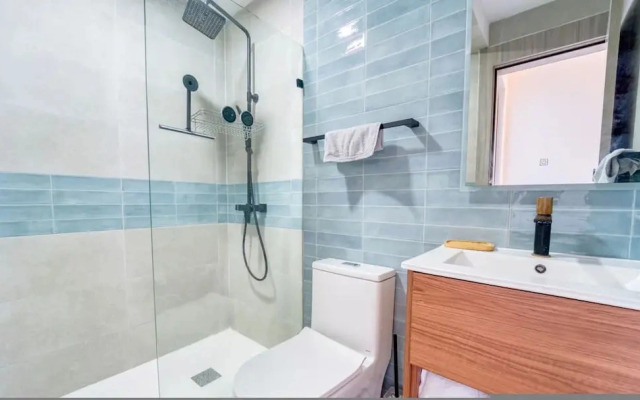 2-level Retreat Jacuzzi Free Airport Transfer