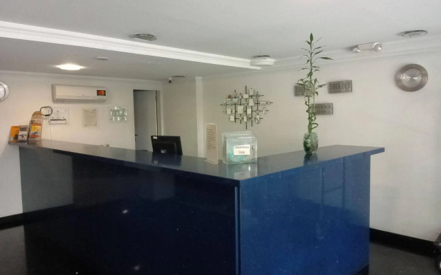 Hotel Calasanz Real
