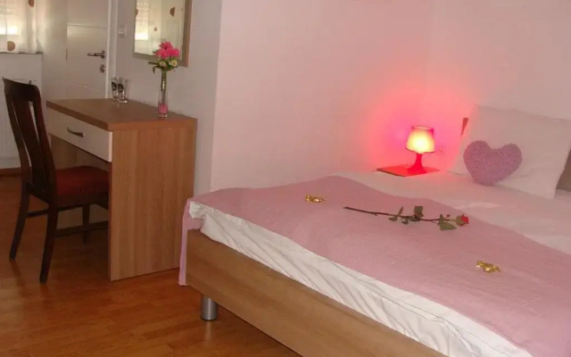 Guest house Lugarnica