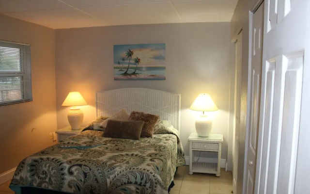 Seaside Hideaway 1 Bedroom Condo